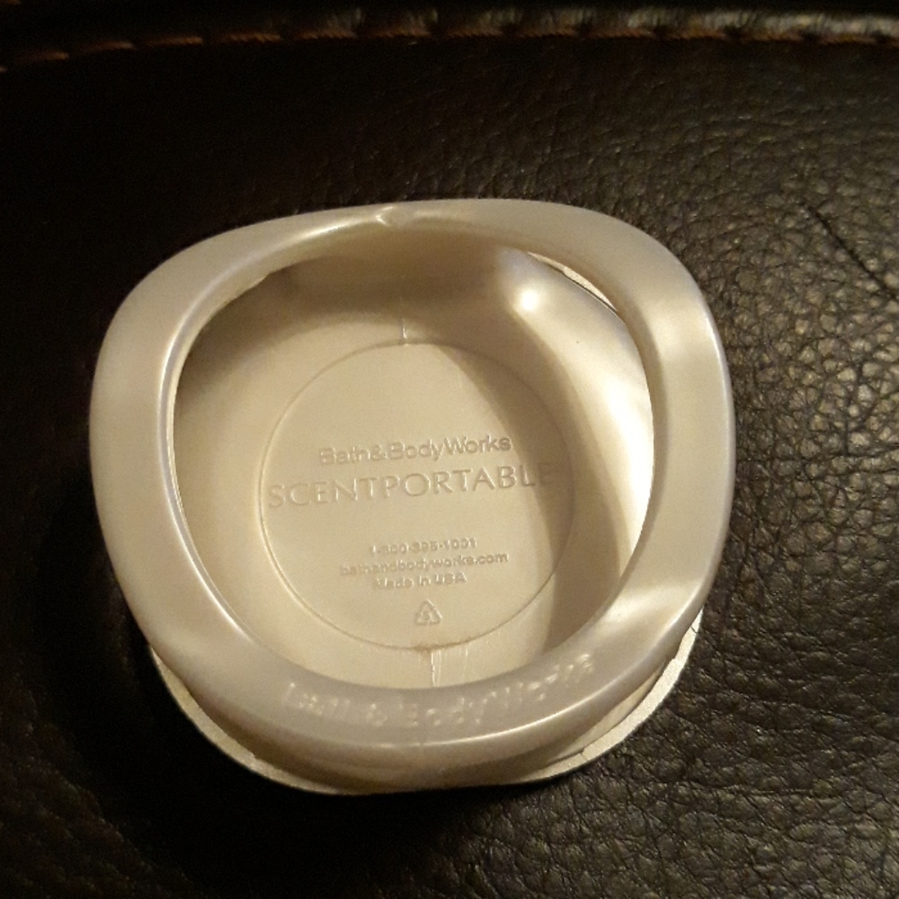 SOLD Wallflower Plug, Soap Holder, & Car Visor Clip - Picture 10 of 10